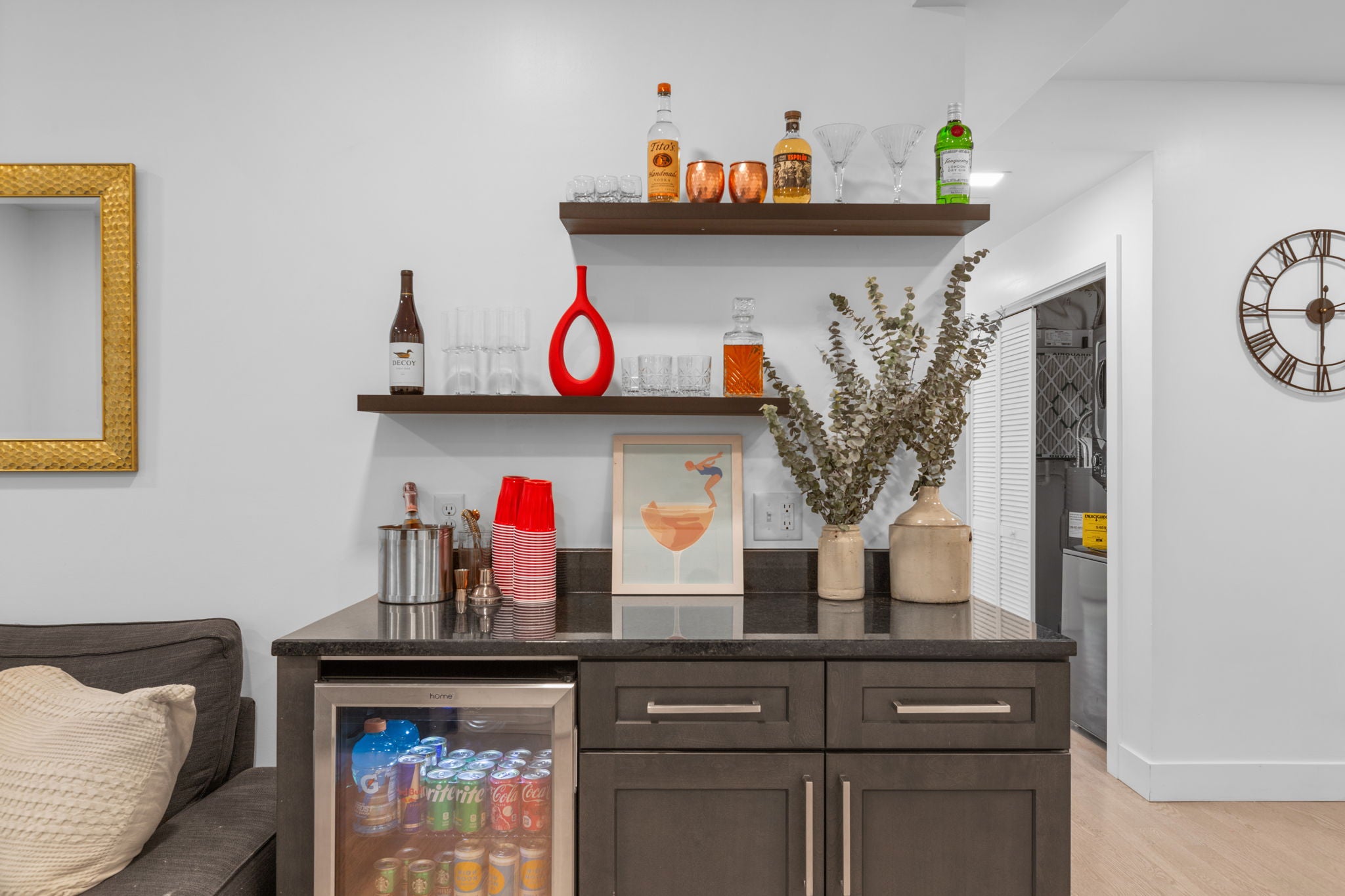 Load image into Gallery viewer, KING'S COURT